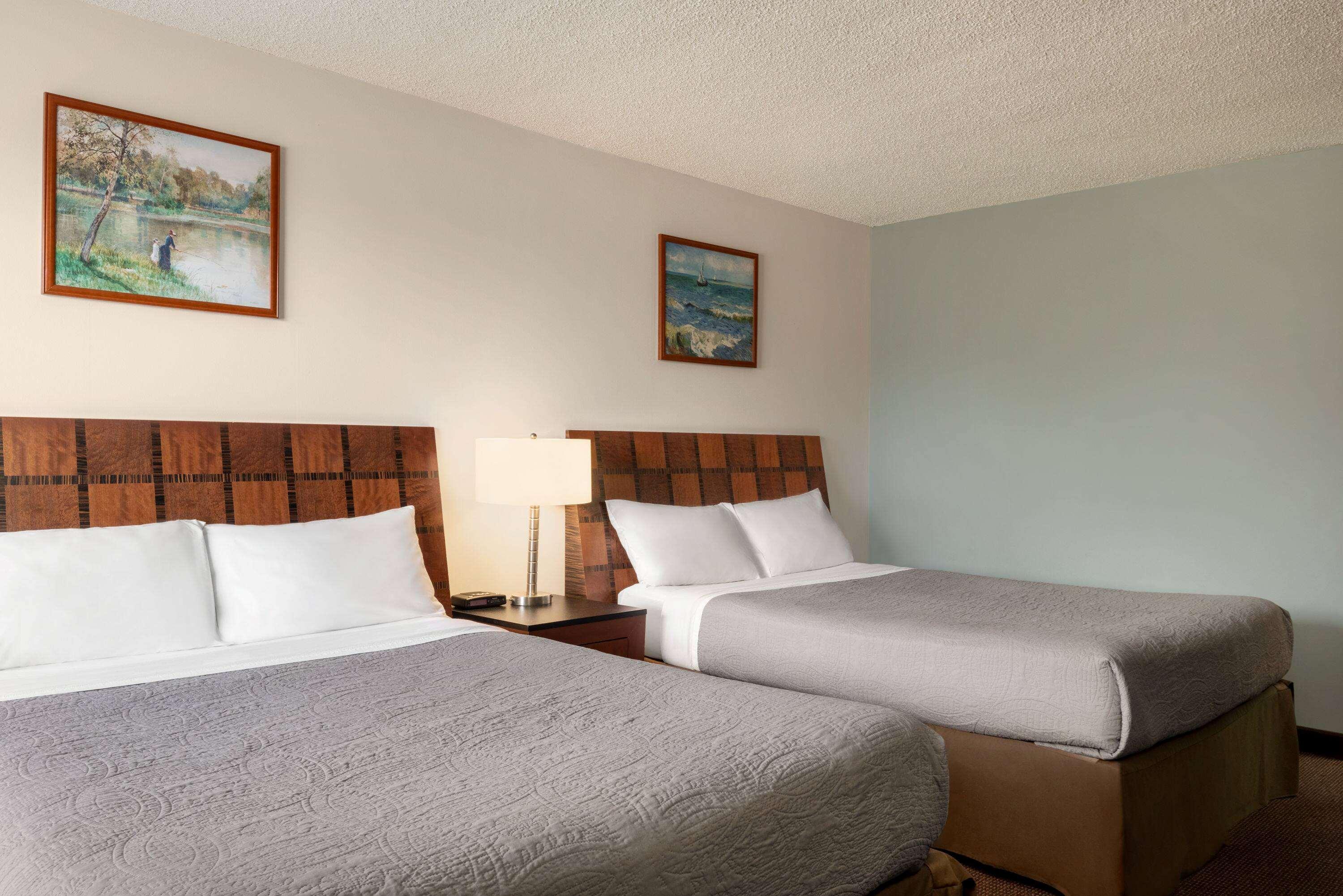 Travelodge By Wyndham Swift Current Esterno foto