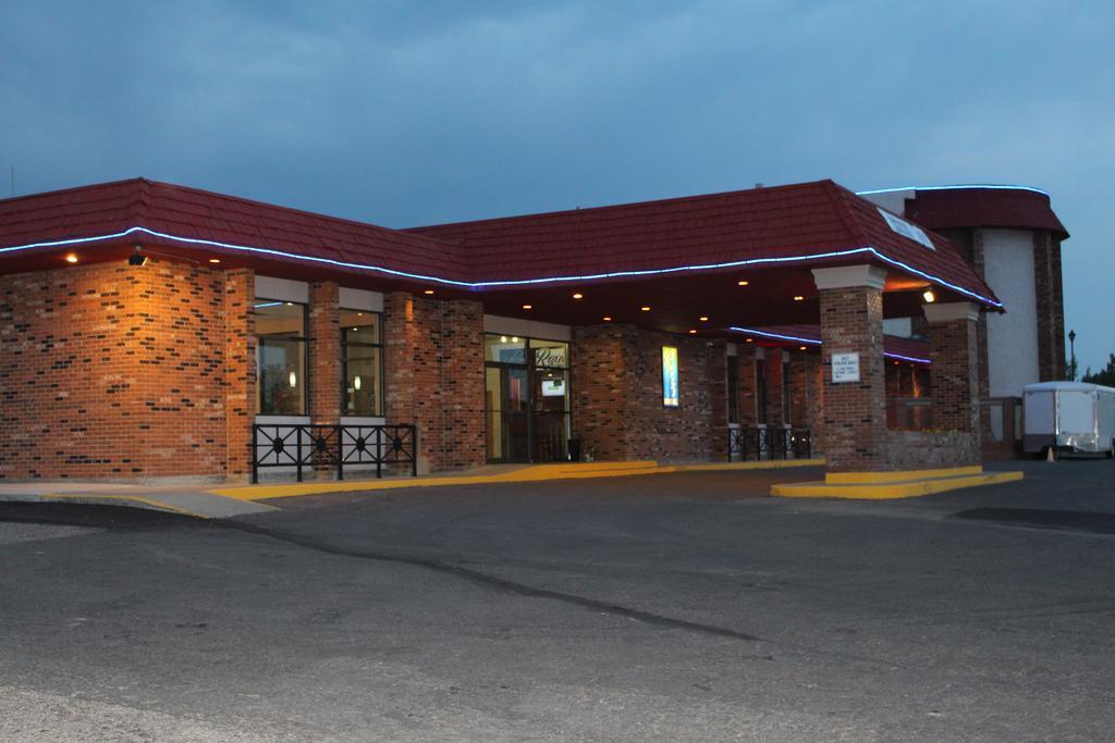 Travelodge By Wyndham Swift Current Esterno foto